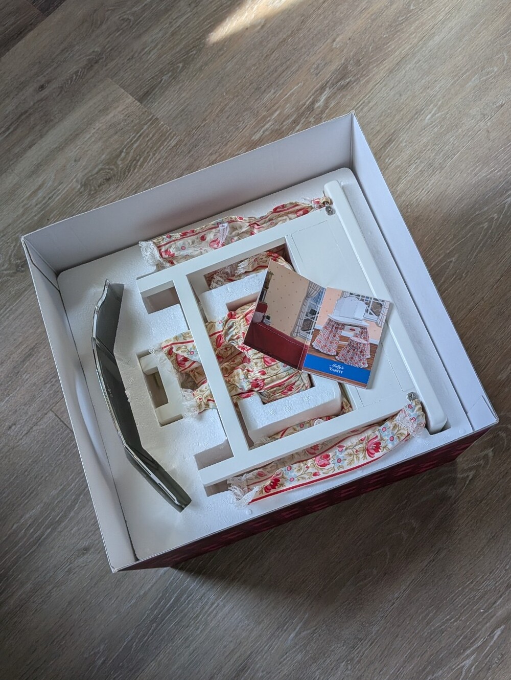 American Girl Molly's Vanity Table Pink and Cream Floral Vanity Set with Mirror - Picture 12 of 14